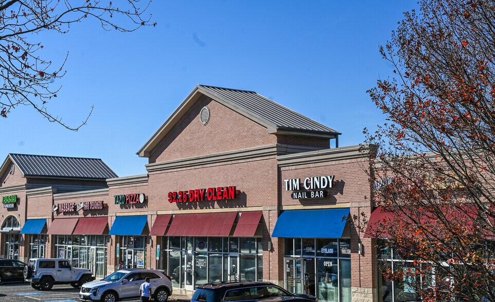 More Photos Of Minnieville & Caton Hill Rd, Woodbridge Unknown For Lease