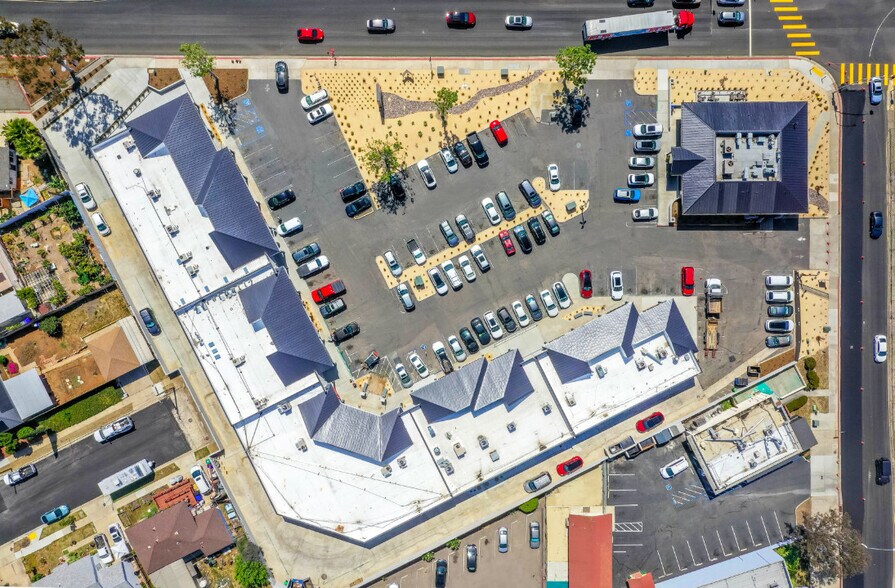 More Photos Of 7608-7612 Linda Vista Rd, San Diego Storefront Retail Office For Lease