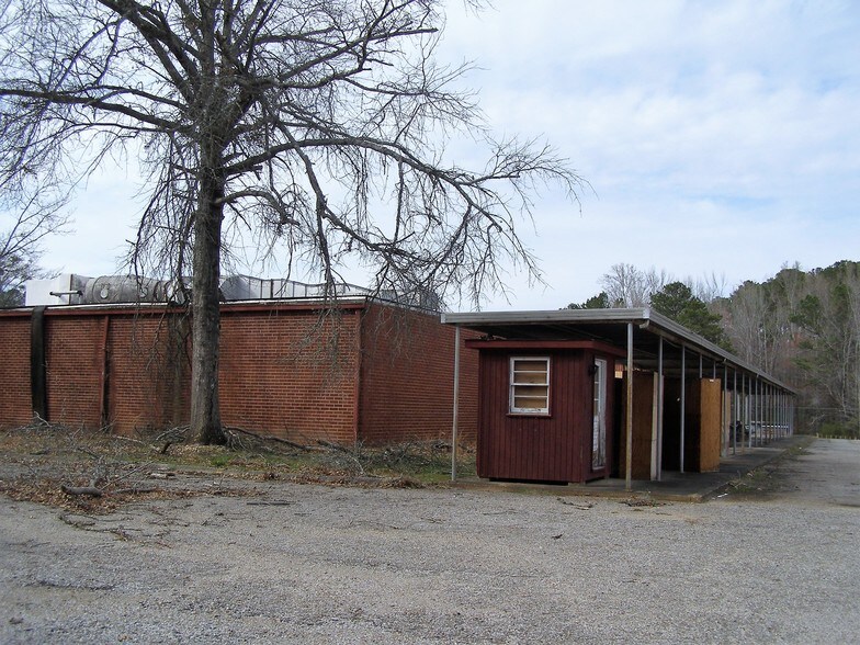 More Photos Of 2580 Highway 46, Heflin Warehouse For Lease