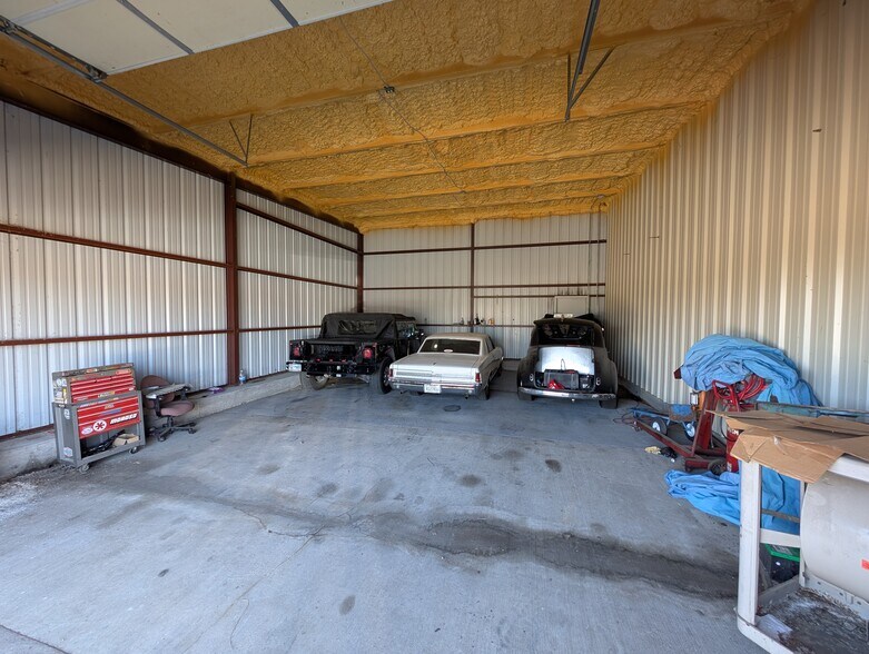 More Photos Of 6610 N State Highway 6, Waco Flex For Lease