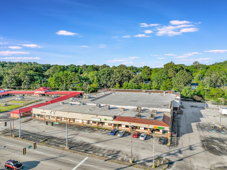 More Photos Of 3600-3800 Ringgold Rd, Chattanooga Unknown For Lease