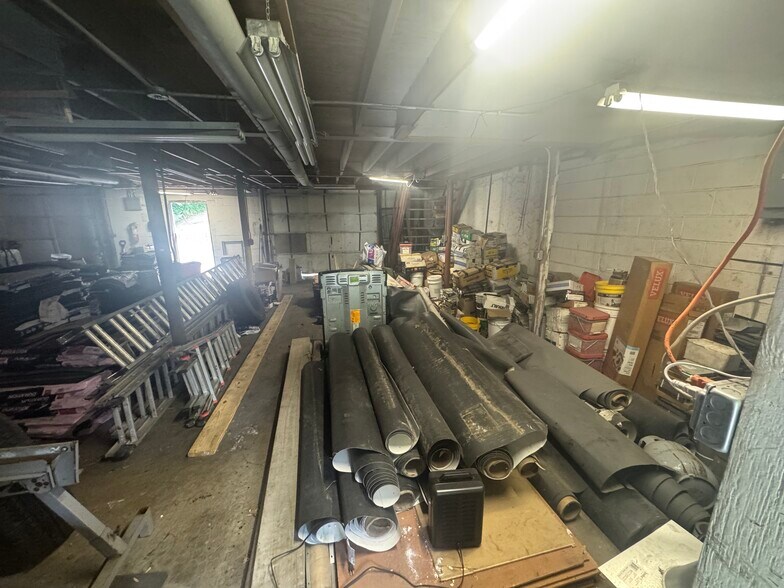 More Photos Of 9400-9404 E Wilson Rd, Independence Manufacturing For Sale