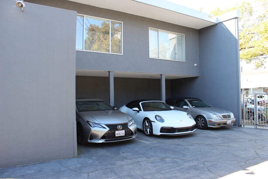 More Photos Of 2300 Westwood Blvd, Los Angeles Office For Lease