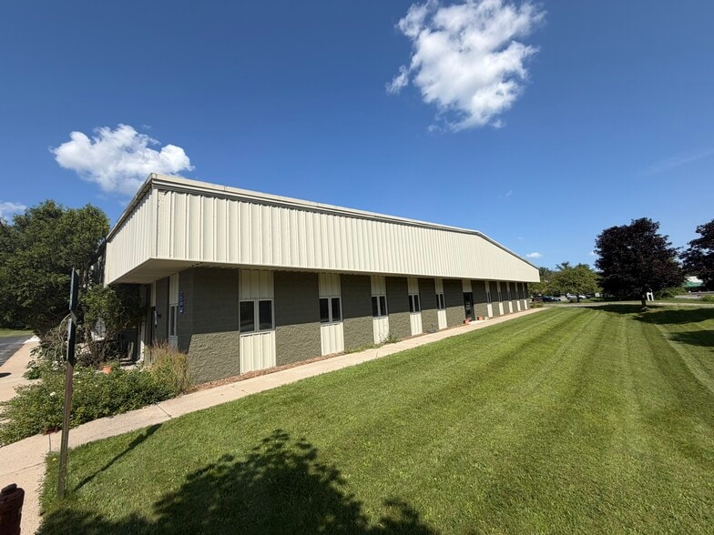More Photos Of 2291 Traversefield Dr, Traverse City Manufacturing For Lease