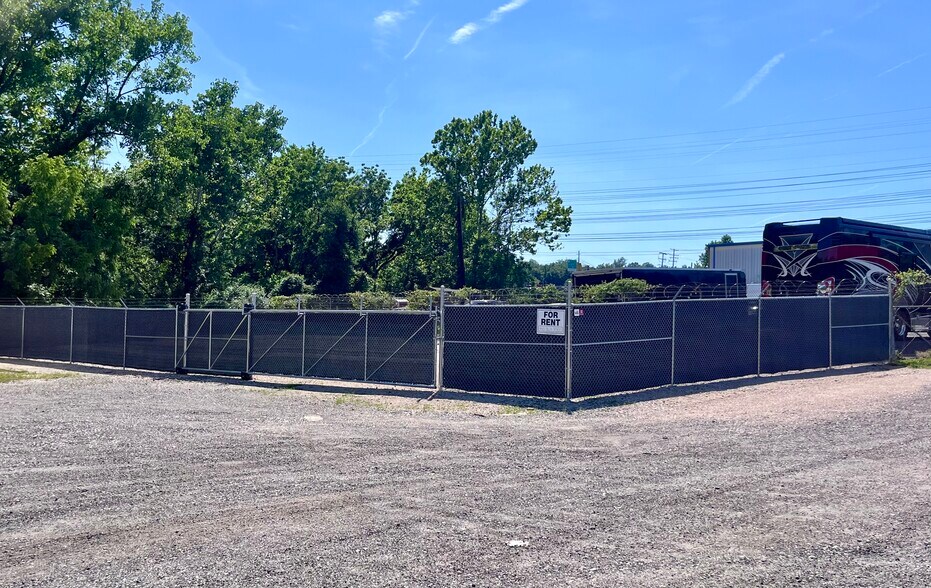 Primary Photo Of 8317 Belair Rd, Baltimore Land For Lease