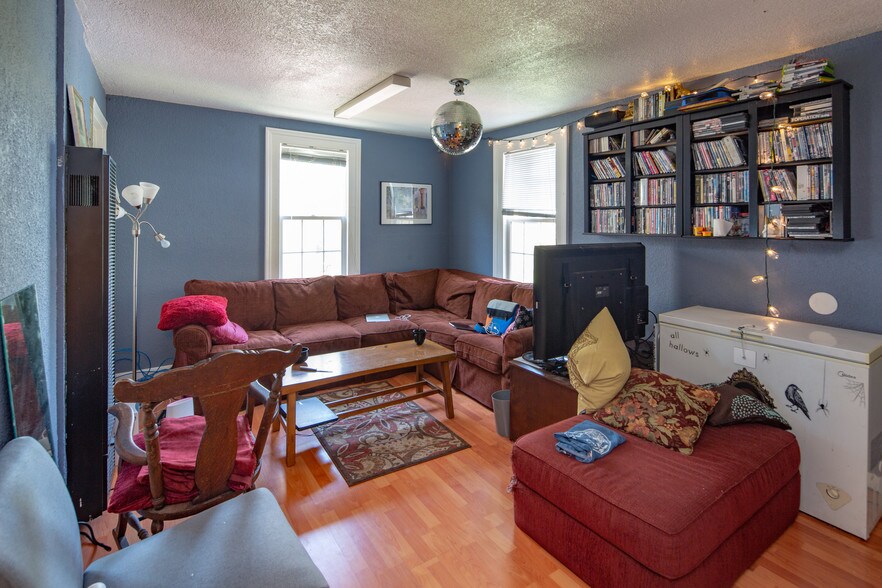 More Photos Of 3041-3049 Sacramento St, Berkeley Apartments For Sale