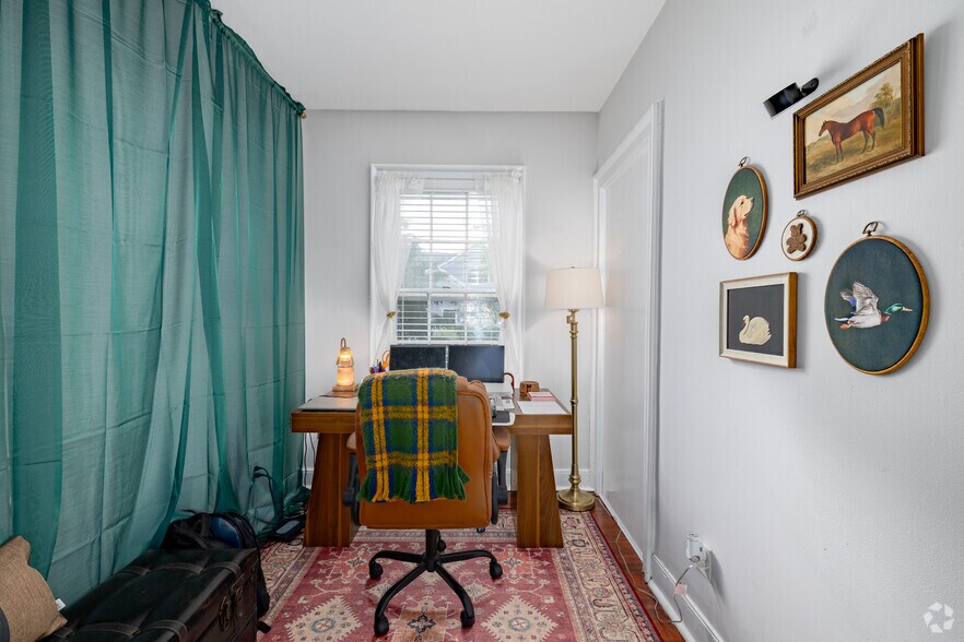 More Photos Of 2 Perry St, Morristown Office Residential For Sale