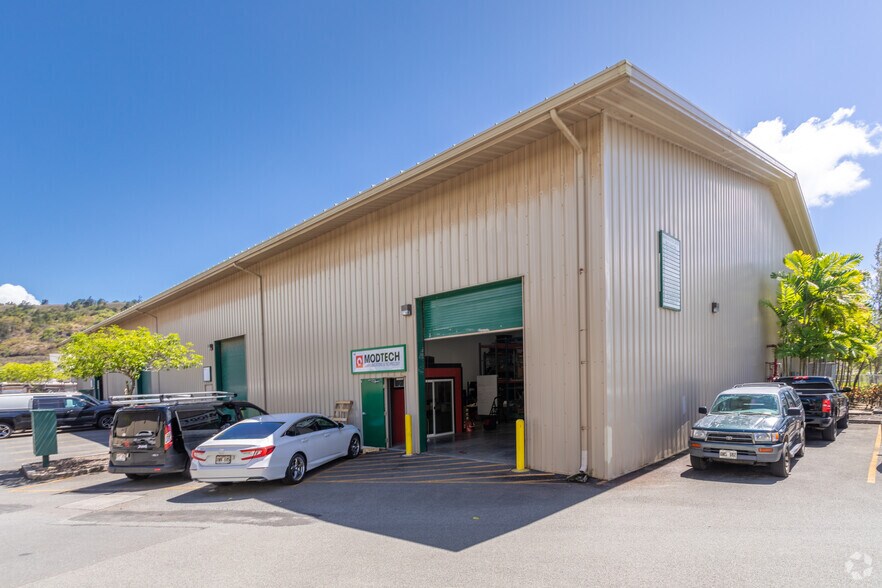 More Photos Of 99-1312 Koaha Pl, Aiea Warehouse For Lease