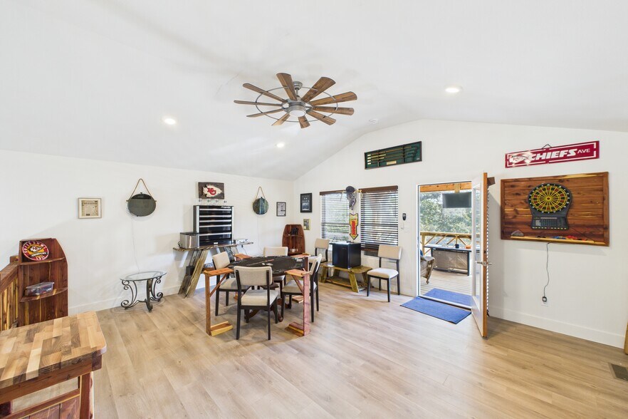 More Photos Of 141 County Road 851, Elizabeth Hotel For Sale