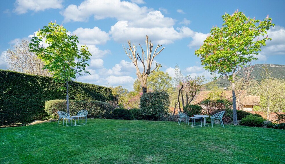 More Photos Of , Cercedilla Hotel For Sale