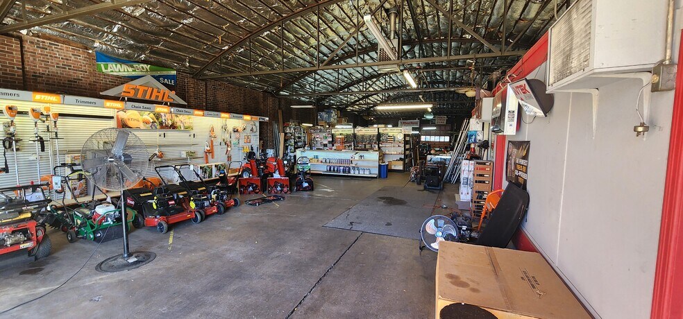 More Photos Of 1520 Filbert Ct, Denver Freestanding For Sale