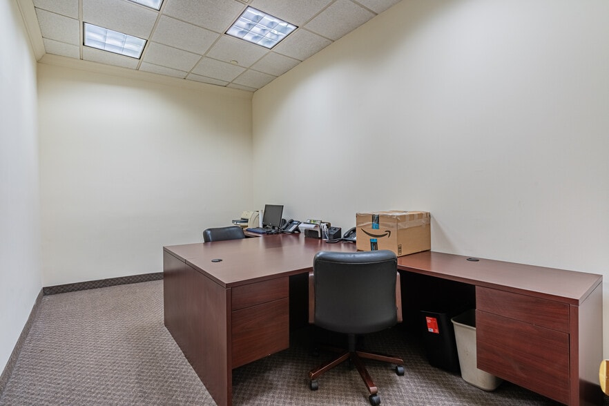 More Photos Of 1011 McBride Ave, Woodland Park Medical For Sale