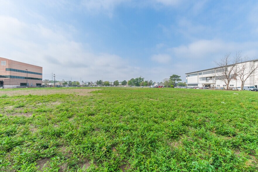 More Photos Of 6950 Old Katy Rd, Houston Land For Sale