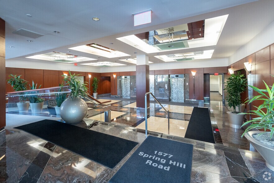 More Photos Of 1577 Spring Hill Rd, Vienna Office For Lease