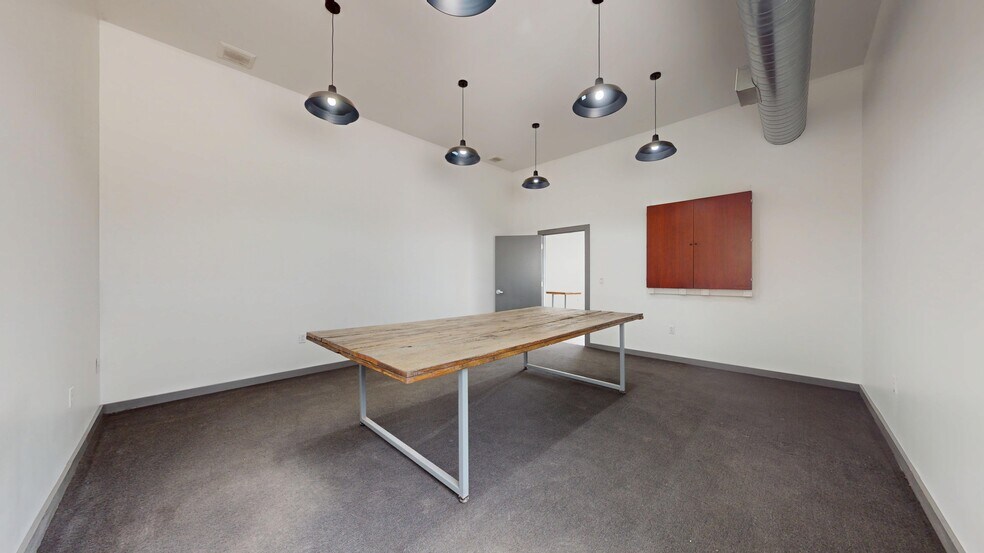 More Photos Of 3367 Spring Garden Rd, Pittsburgh Warehouse For Lease