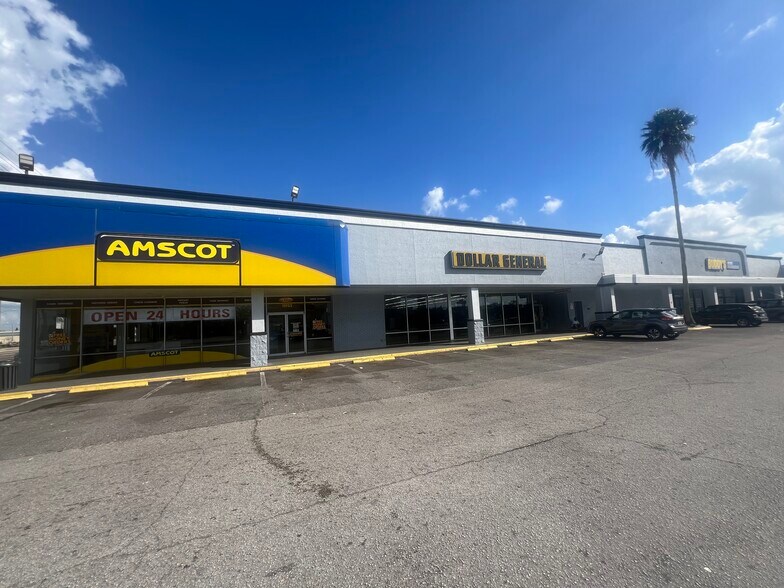 More Photos Of 11836-11932 US Highway 19, Port Richey Unknown For Lease