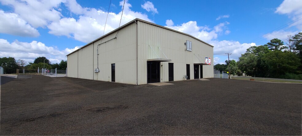 More Photos Of 6099 FM 2767, Tyler Industrial For Lease