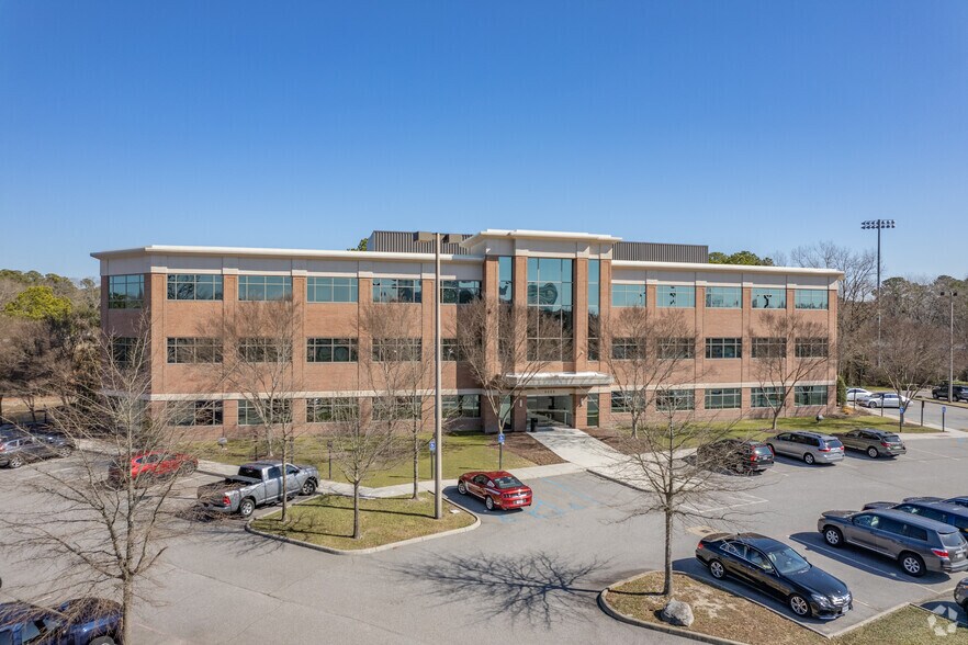 More Photos Of 4433 Corporation Ln, Virginia Beach Office For Lease