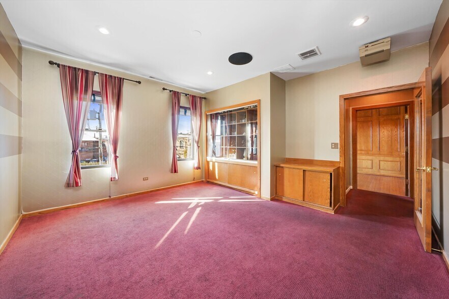 More Photos Of 417-429 Temple Ave, Highland Park General Retail For Sale