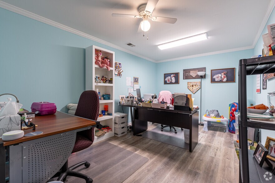 More Photos Of 1009 N Tennessee St, Cartersville Office For Sale