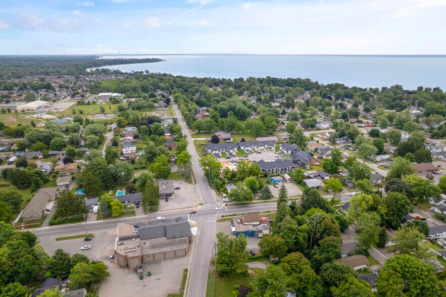 More Photos Of 3879 Rebstock Rd, Fort Erie Storefront Retail Residential For Sale