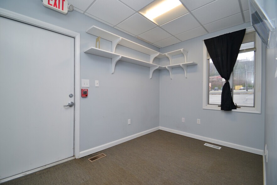 More Photos Of 159 Us Highway 46, Rockaway Office For Lease