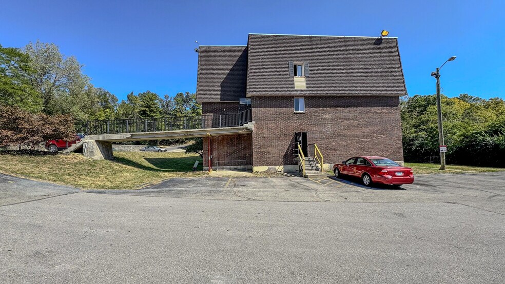 More Photos Of 5459-5473 Kirby Ave, Cincinnati Apartments For Sale