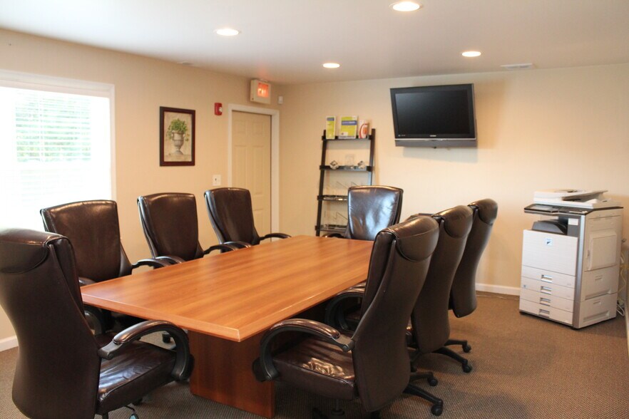 More Photos Of 531 Williamstown Rd, Sicklerville Medical For Sale