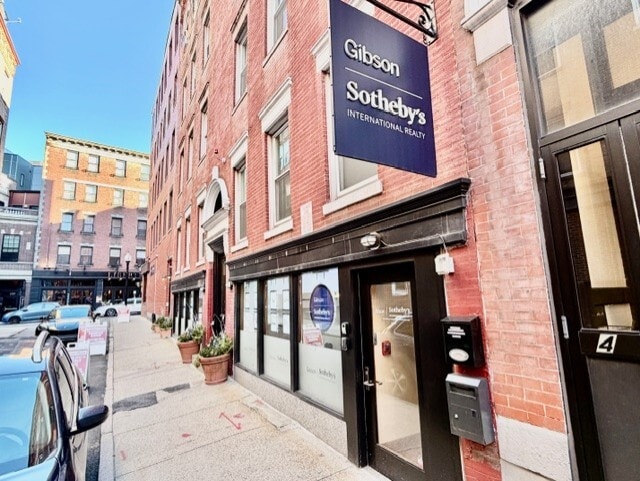 More Photos Of 2 Baldwin Pl, Boston Storefront Retail Residential For Lease