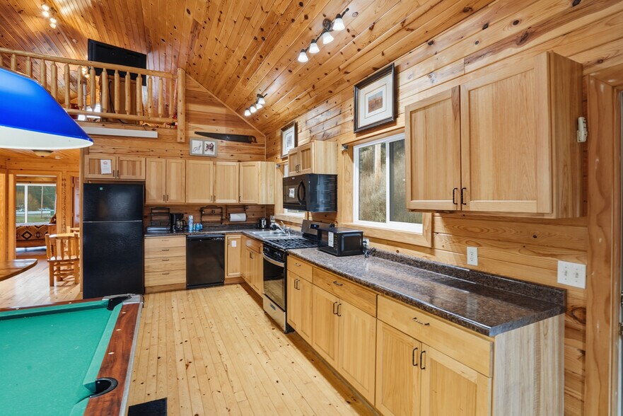 More Photos Of 21353 US HWY 385, Deadwood General Retail For Sale