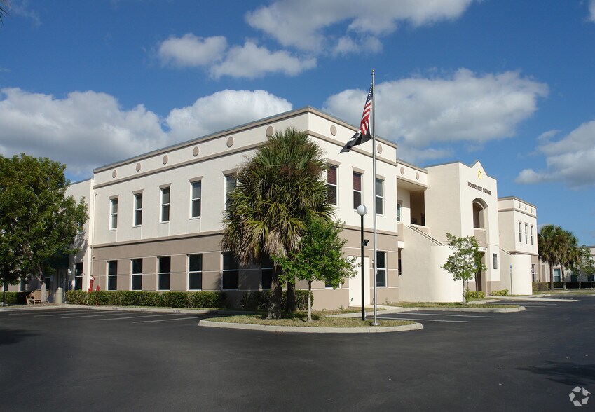 More Photos Of 2685 Horseshoe Dr S, Naples Office For Sale