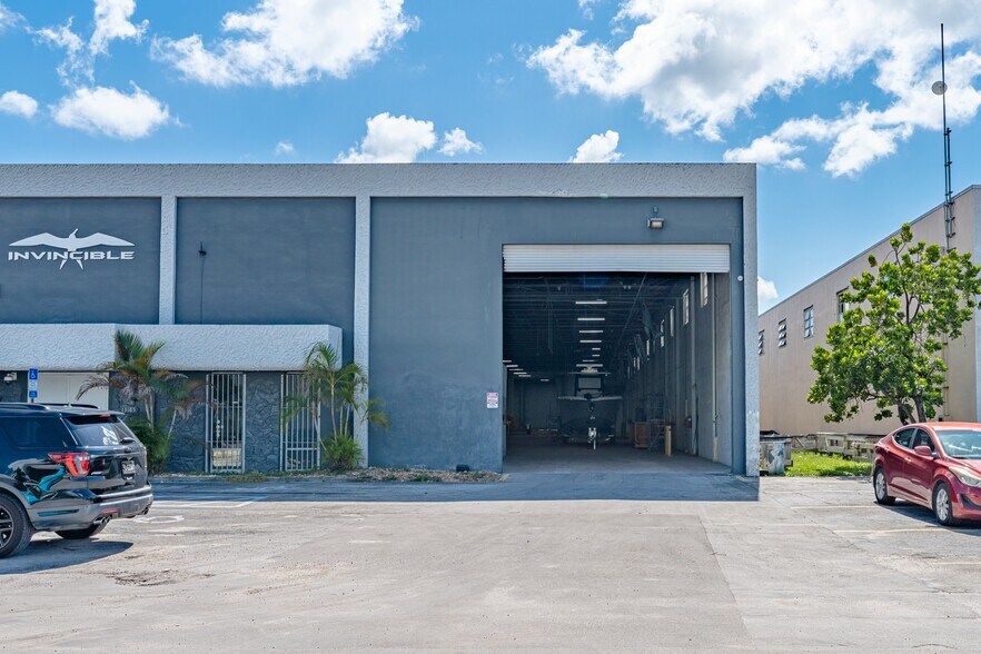 More Photos Of 13185 NW 47th Ave, Opa-locka Warehouse For Sale