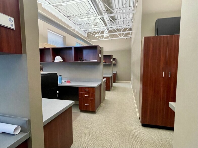 More Photos Of 5704 Euper Ln, Fort Smith Loft Creative Space For Sale