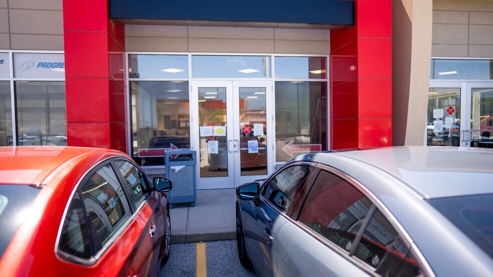 More Photos Of 5155 W Pike Plaza Rd, Indianapolis General Retail For Sale