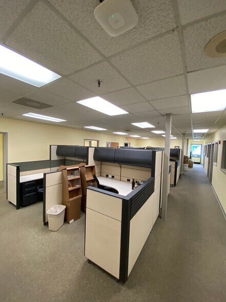 More Photos Of 3156 N Valley Pike, Harrisonburg Office For Lease