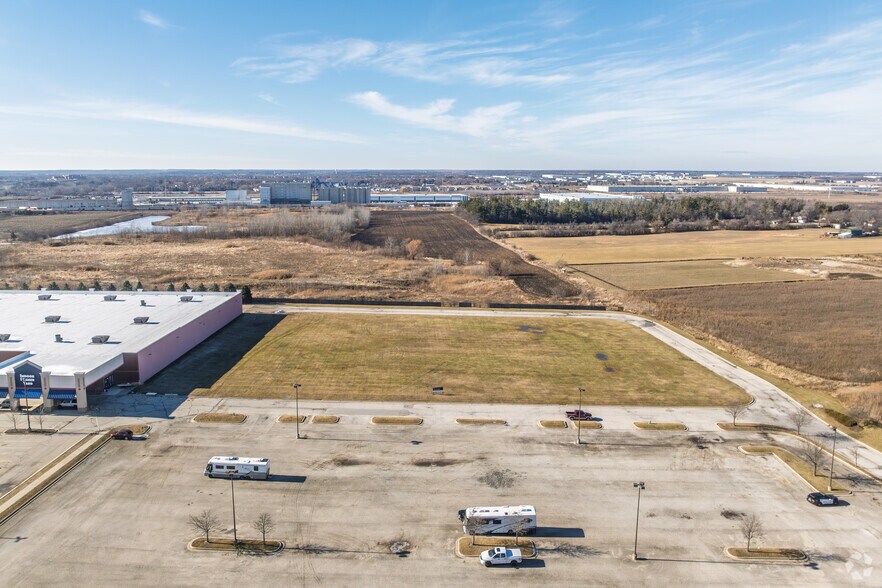 More Photos Of Green Bay Rd, Kenosha Land For Sale