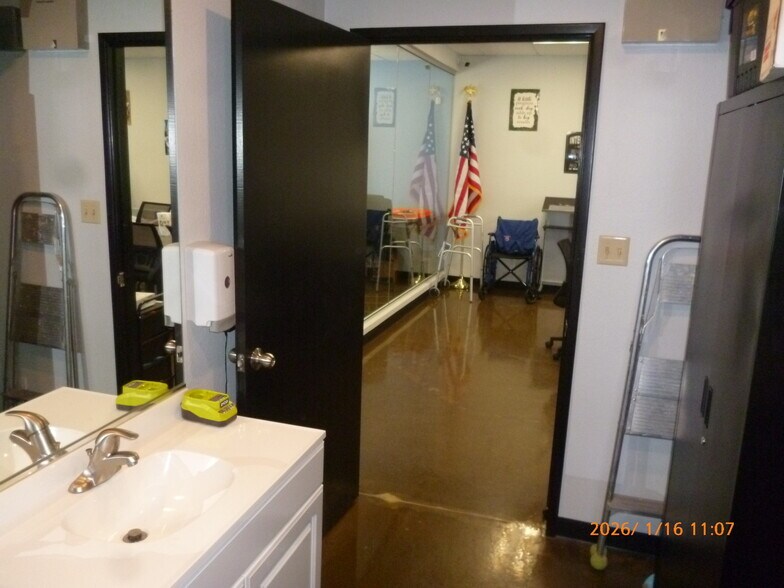 More Photos Of 1717 E Bell Rd, Phoenix Office For Lease