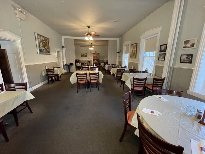 More Photos Of 298 Old Bowers Rd, Mertztown Restaurant For Sale
