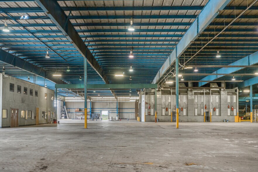 More Photos Of 42134 FM 510, Los Fresnos Manufacturing For Sale