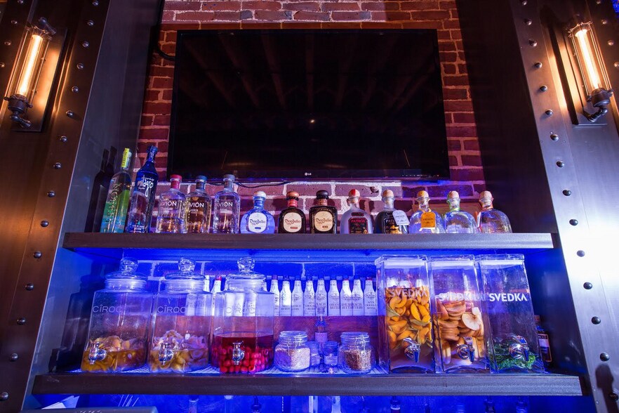 More Photos Of 215-217 Broadway, Bethlehem Restaurant For Lease