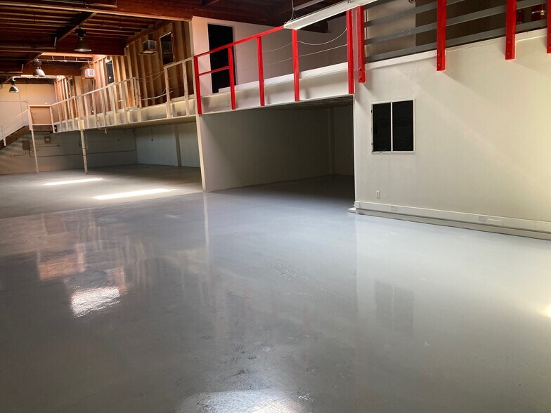 More Photos Of 2196 American Ave, Hayward Warehouse For Lease