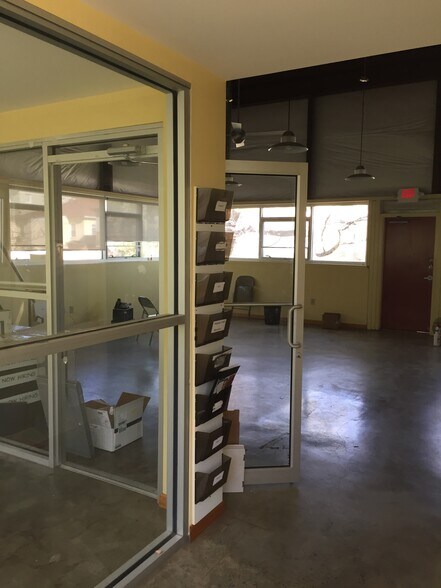 More Photos Of 496 Glen Iris Dr, Atlanta Warehouse For Lease
