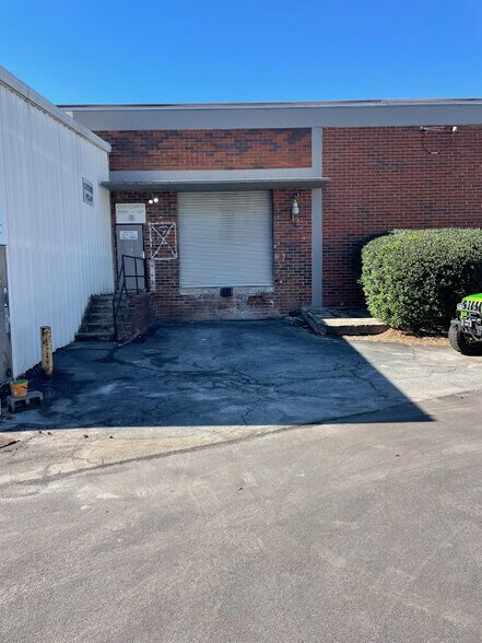 More Photos Of 6354 Warren Dr, Norcross Distribution For Sale