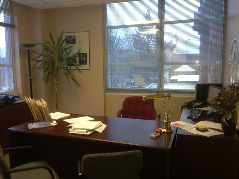 More Photos Of 731 James St, Syracuse Office Residential For Lease