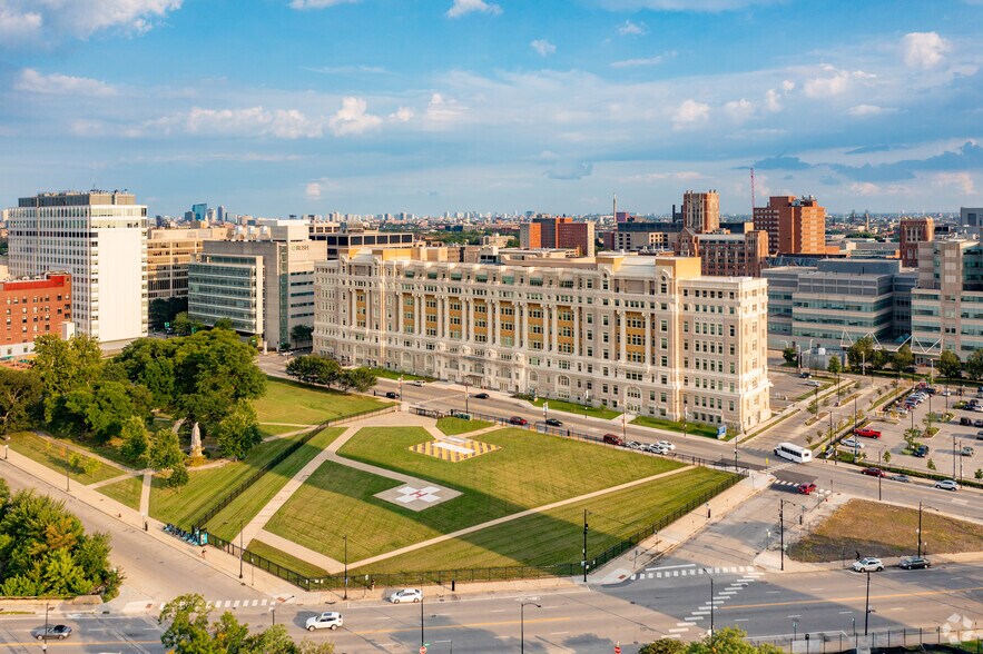 More Photos Of 1835 W Harrison St, Chicago Hospitality For Sale