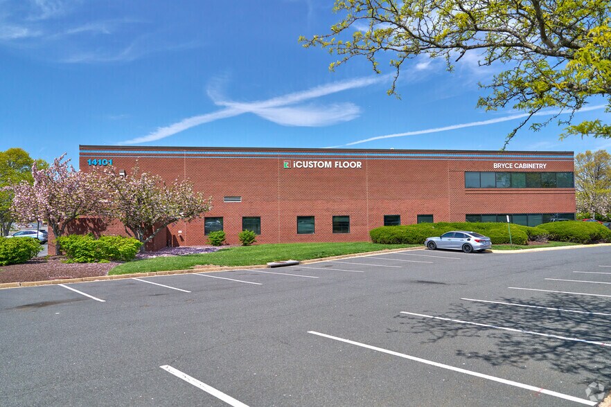 More Photos Of 14101 Sullyfield Cir, Chantilly Warehouse For Lease