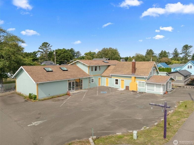 More Photos Of 4705 Pacific Way, Seaview Freestanding For Sale