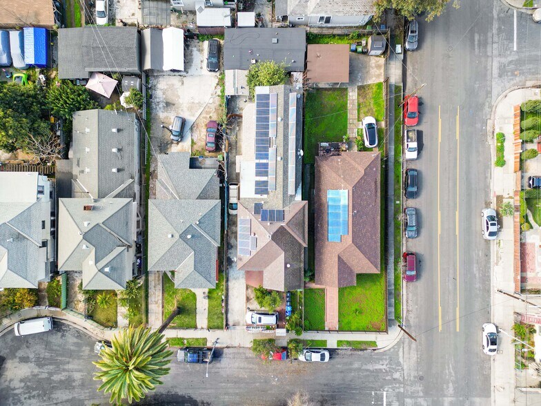 More Photos Of 2005 Magnolia Ave, Los Angeles Apartments For Sale