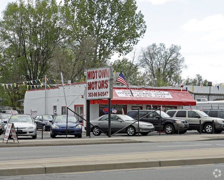 Primary Photo Of 4732 S Broadway St, Englewood Auto Dealership For Sale