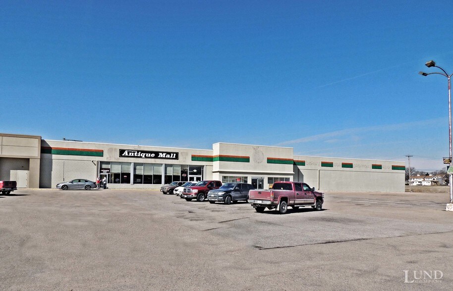Primary Photo Of 920-930 S Burlington Ave, Hastings General Retail For Lease